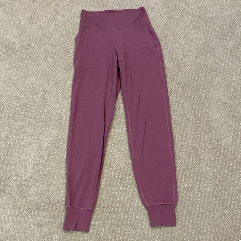 Lululemon Align HR Joggers in Purple